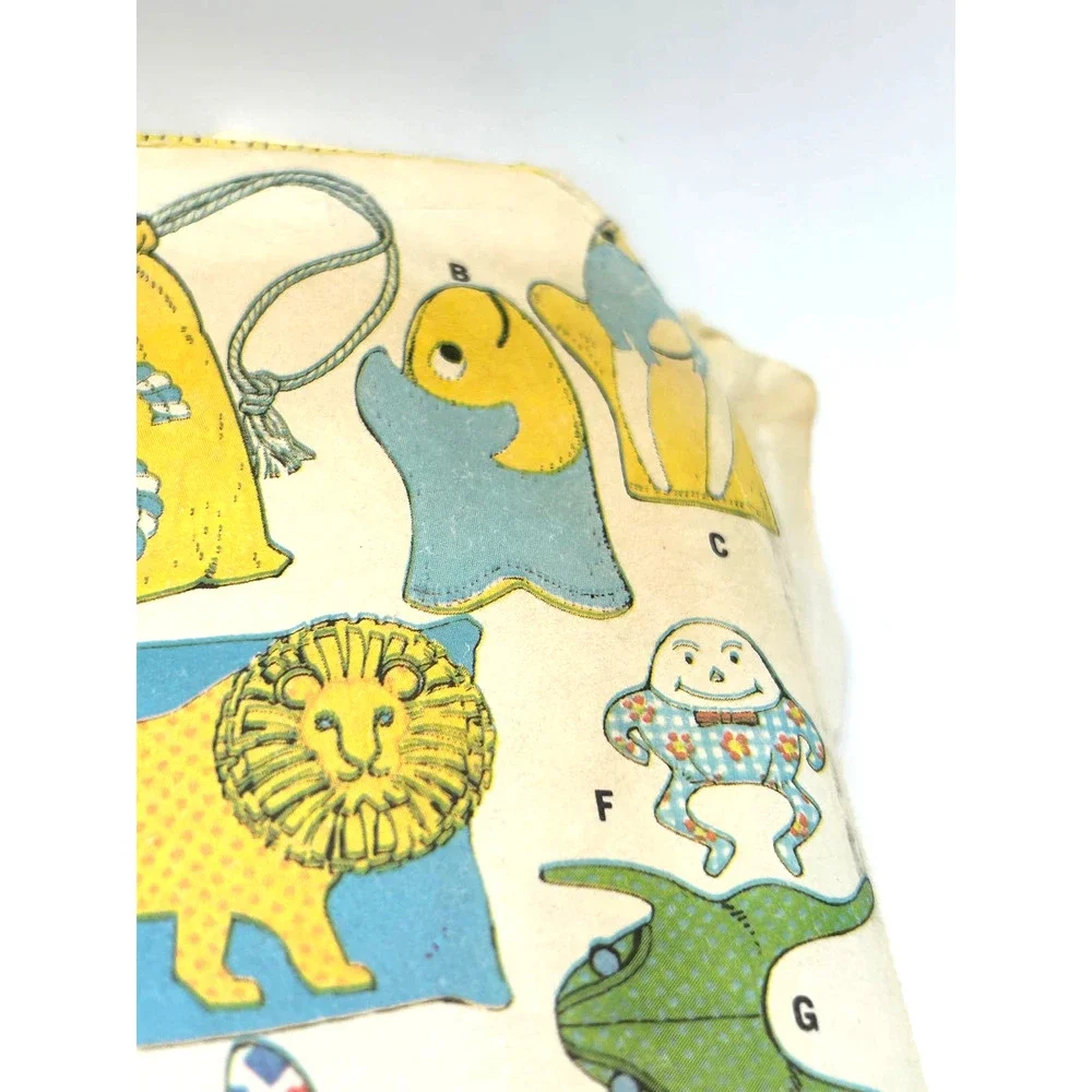 McCalls Vintage 1960's‎ Pattern #8895 Toys and toy Bag Humpty Dumpty Elephant